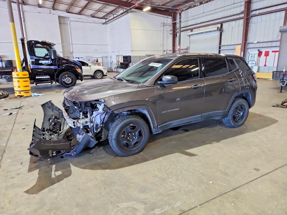 59591916 :رقم المزاد ، 3C4NJDAB0JT177176 vin ، 2018 Jeep Compass مزاد بيع