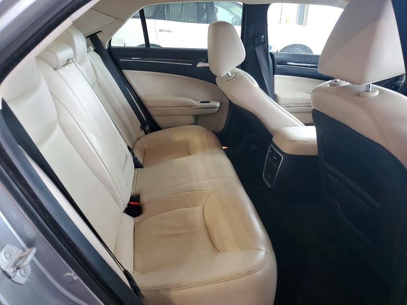 62247426 :رقم المزاد ، 2C3CCAAG8FH735887 vin ، 2015 Chrysler 300 مزاد بيع