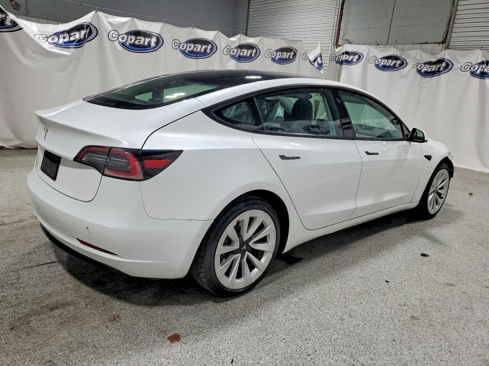 61530596 :رقم المزاد ، 5YJ3E1EA5NF285535 vin ، 2022 Tesla Model 3 مزاد بيع