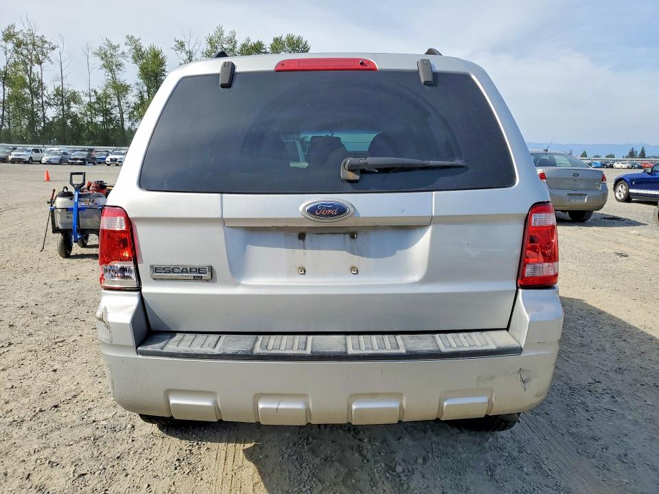 2009 Ford Escape მანქანა იყიდება აუქციონზე, vin: 1FMCU03789KB71036, აუქციონის ნომერი: 61900976