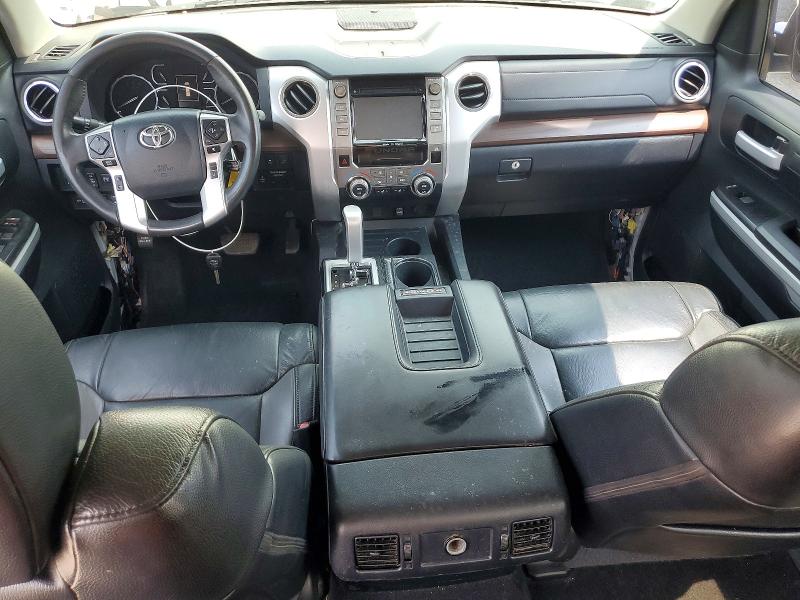 62388196 :رقم المزاد ، 5TFFY5F13JX229815 vin ، 2018 Toyota Tundra مزاد بيع