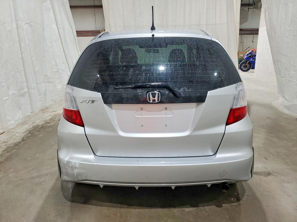 60676676 :رقم المزاد ، JHMGE8H34DC007906 vin ، 2013 Honda Fit مزاد بيع