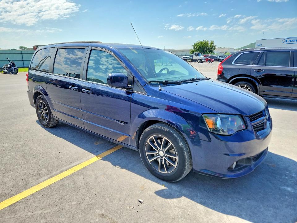 59736806 :رقم المزاد ، 2C4RDGEG6HR672611 vin ، 2017 Dodge Grand Caravan مزاد بيع