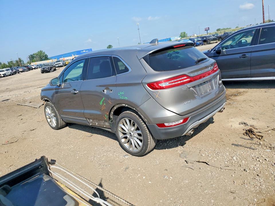 59804536 :رقم المزاد ، 5LMCJ3C92HUL22402 vin ، 2017 Lincoln Mkc مزاد بيع