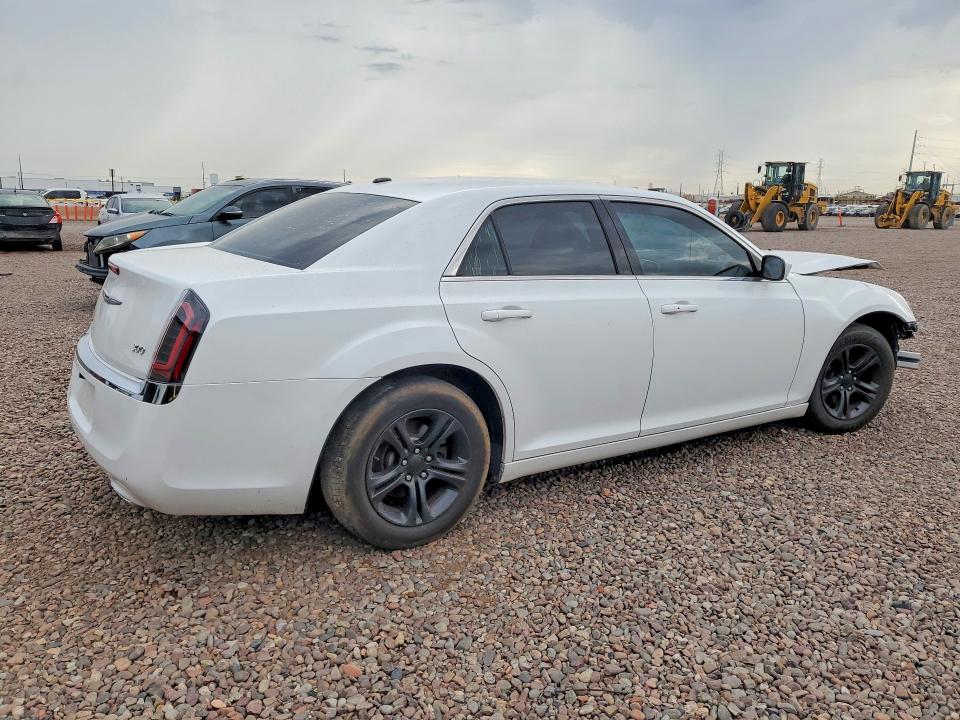2013 Chrysler 300 მანქანა იყიდება აუქციონზე, vin: 2C3CCAAGXDH520623, აუქციონის ნომერი: 60699586