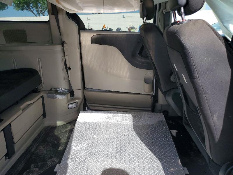 61160476 :رقم المزاد ، 2C7WDGBGXJR363482 vin ، 2018 Dodge Grand Caravan مزاد بيع