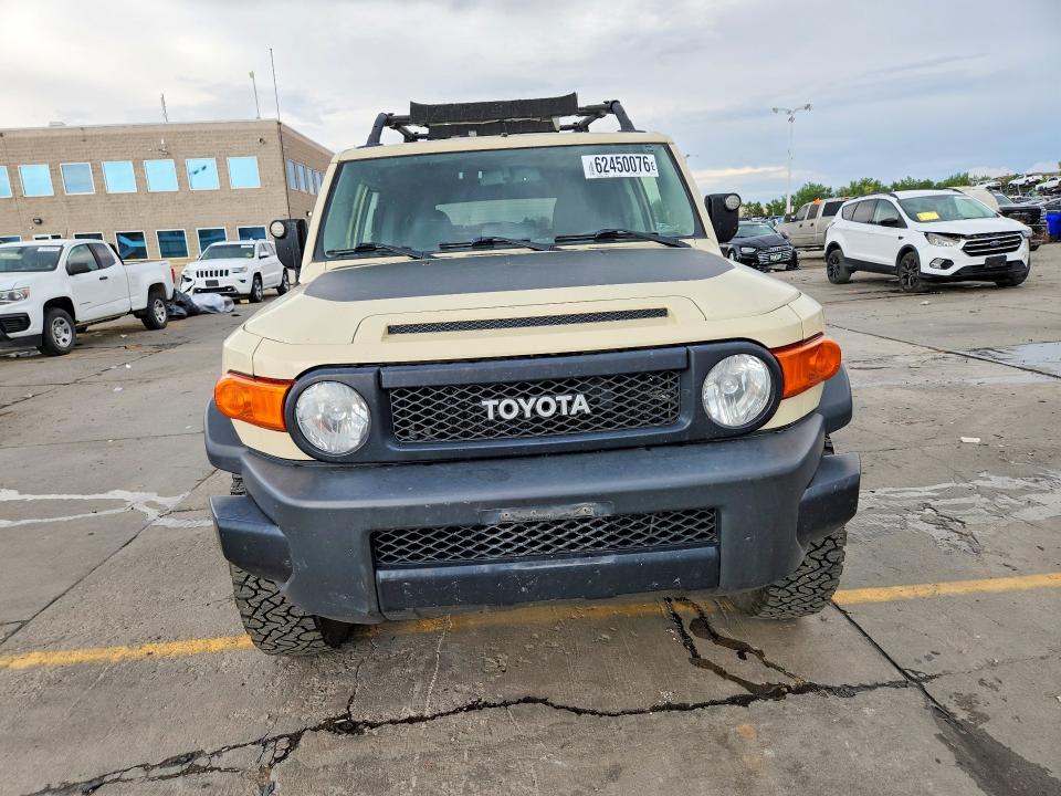 Продажа на аукционе авто 2010 Toyota Fj Cruiser, vin: JTEBU4BF4AK077171, номер лота: 62450076