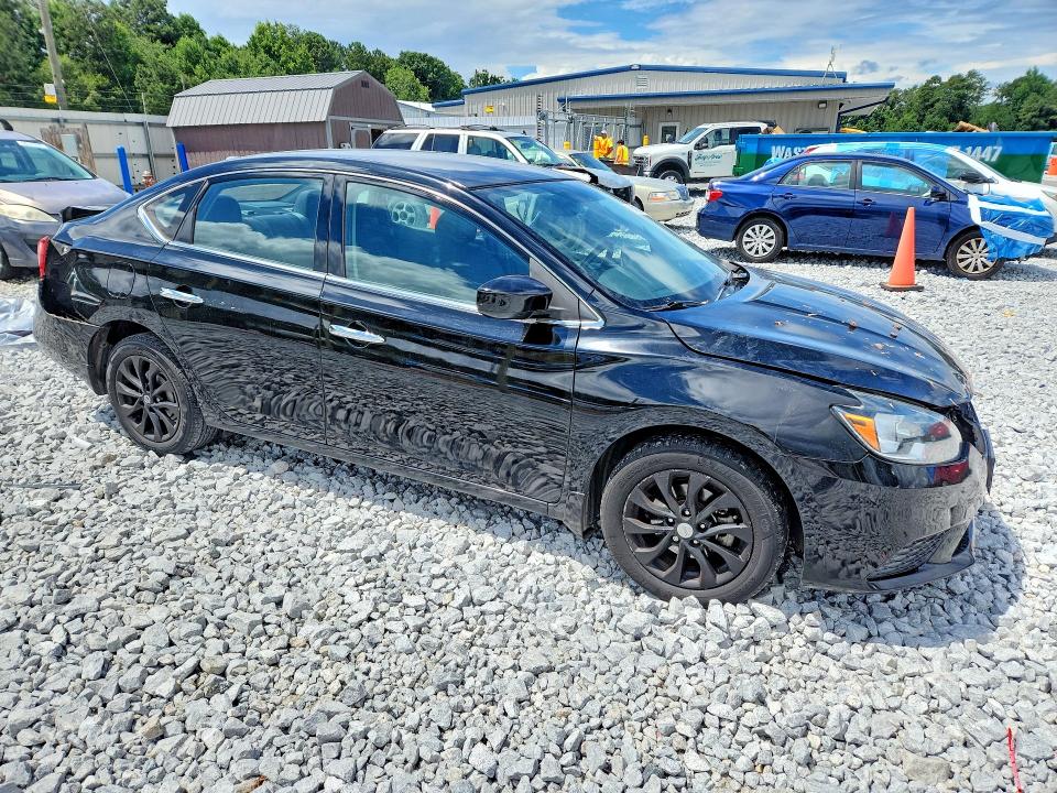 Продажа на аукционе авто 2018 Nissan Sentra, vin: 3N1AB7AP7JY325791, номер лота: 61016416