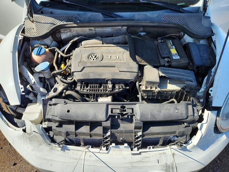 62878466 :رقم المزاد ، 3VWF17AT6EM642779 vin ، 2014 Volkswagen Beetle مزاد بيع
