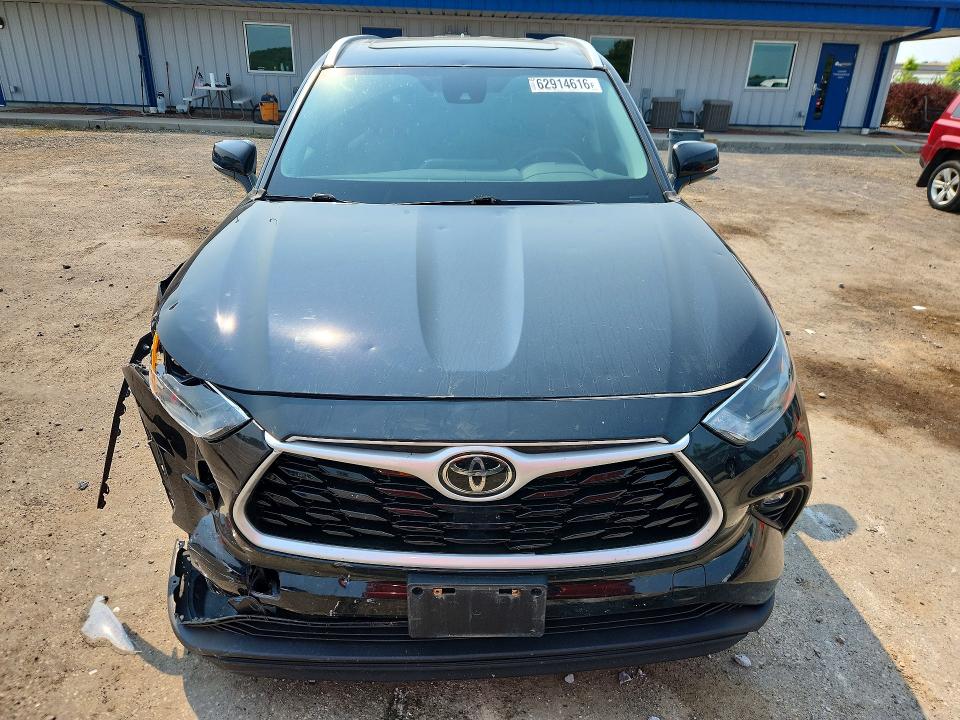 2022 Toyota Highlander მანქანა იყიდება აუქციონზე, vin: 5TDGZRBH3NS220572, აუქციონის ნომერი: 62914616