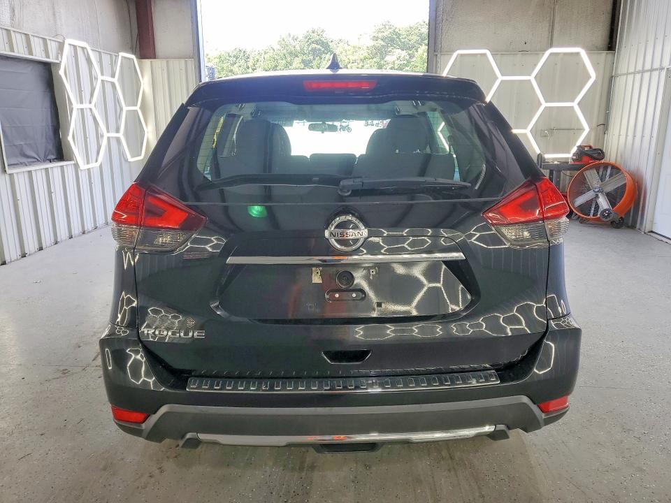 Продаж на аукціоні авто 2017 Nissan Rogue, vin: 5N1AT2MT8HC861296, номер лоту: 61936116