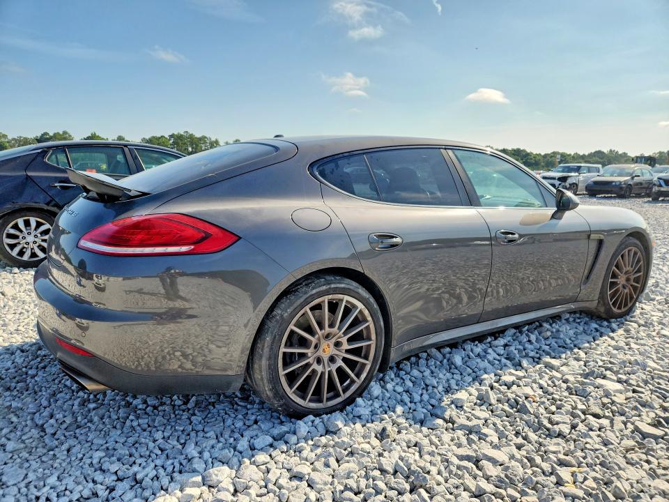 59907326 :رقم المزاد ، WP0AA2A79GL004582 vin ، 2016 Porsche Panamera مزاد بيع
