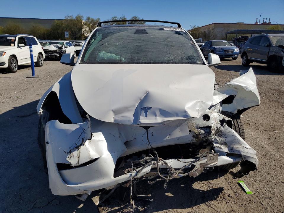 63513556 :رقم المزاد ، 7SAYGDEF3NF416347 vin ، 2022 Tesla Model Y مزاد بيع