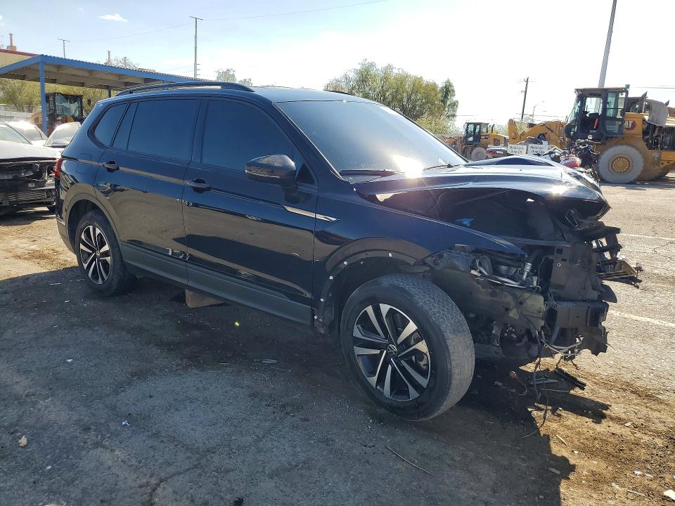 Продаж на аукціоні авто 2022 Volkswagen Tiguan, vin: 3VV1B7AX0NM013761, номер лоту: 61543916