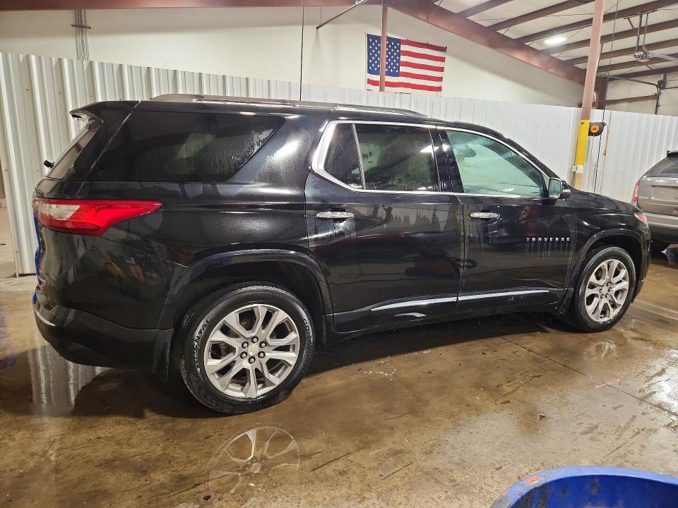61759206 :رقم المزاد ، 1GNEVKKW7MJ164051 vin ، 2021 Chevrolet Traverse مزاد بيع