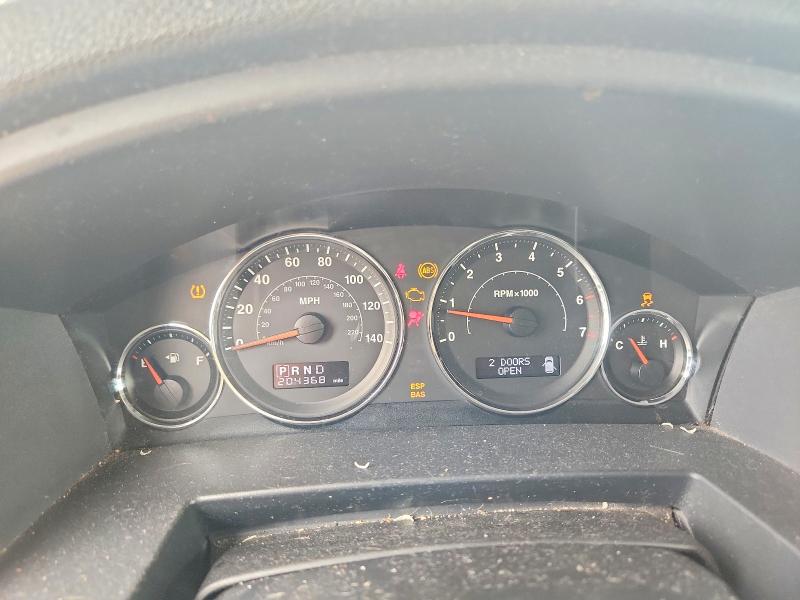 62767596 :رقم المزاد ، 1J8HG48K88C235700 vin ، 2008 Jeep Commander مزاد بيع