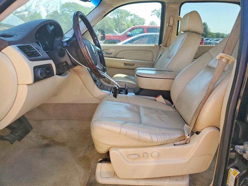 2007 Cadillac Escalade მანქანა იყიდება აუქციონზე, vin: 1GYFK66877R339004, აუქციონის ნომერი: 61013456
