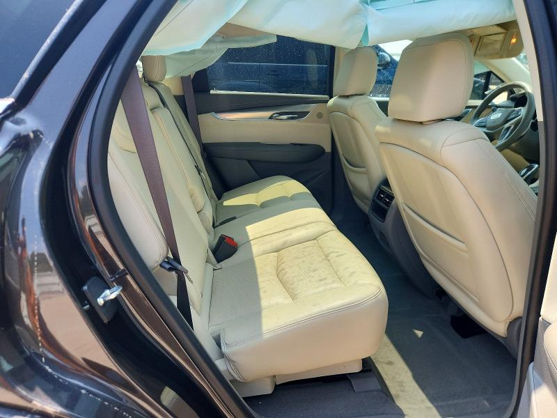 62955026 :رقم المزاد ، 1GYKNERS4HZ131378 vin ، 2017 Cadillac Xt5 مزاد بيع