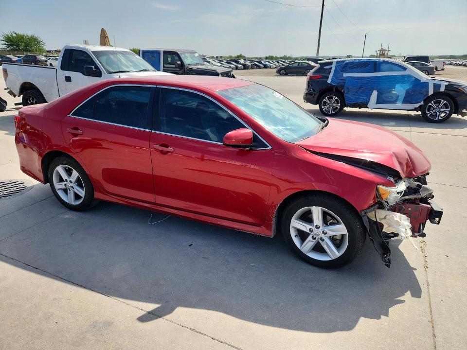 63237616 :رقم المزاد ، 4T1BF1FK7DU719004 vin ، 2013 Toyota Camry مزاد بيع