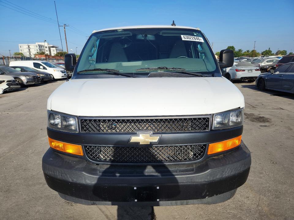 63022846 :رقم المزاد ، 1GCZGGFP4N1165437 vin ، 2022 Chevrolet Express G3500 مزاد بيع