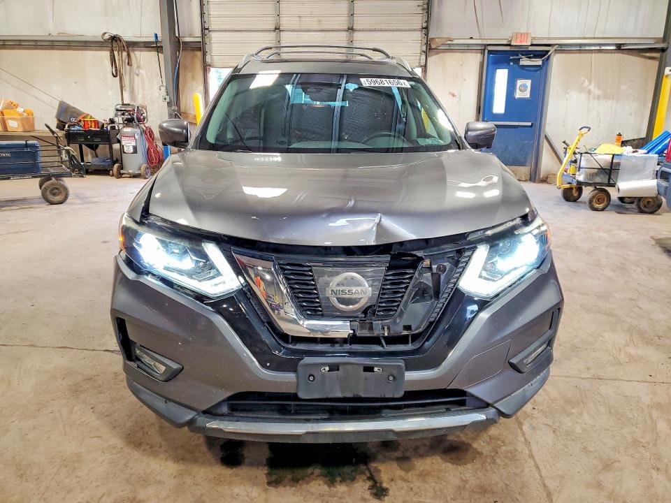 59681656 :رقم المزاد ، 5N1AT2MV7HC887146 vin ، 2017 Nissan Rogue مزاد بيع