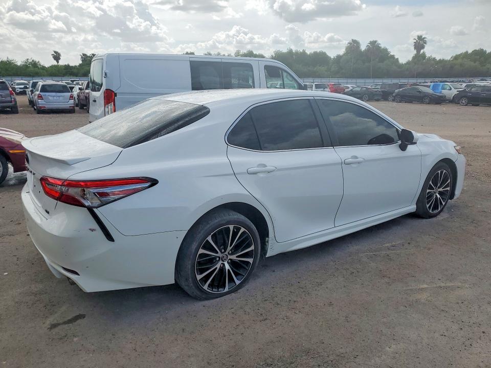 Продажа на аукционе авто 2018 Toyota Camry, vin: 4T1B11HK5JU024401, номер лота: 60474356