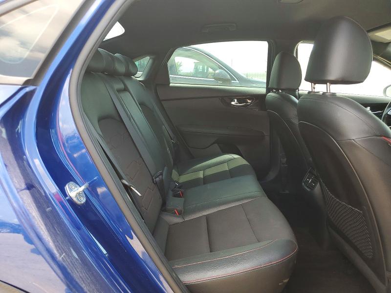 61003746 :رقم المزاد ، 3KPF44AC6ME274217 vin ، 2021 Kia Forte مزاد بيع