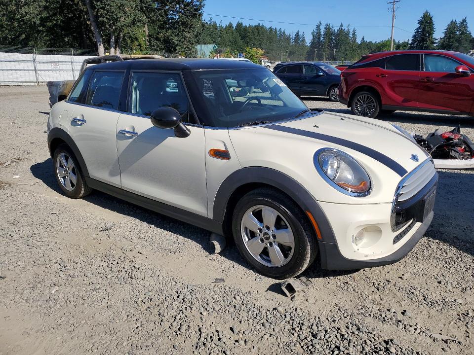 Продажа на аукционе авто 2015 Mini Cooper, vin: WMWXS5C57FT831433, номер лота: 60126876