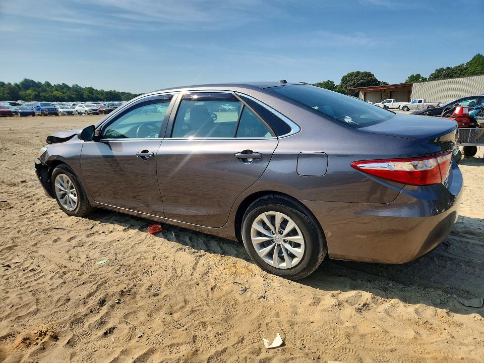 Aukcja sprzedaży 2016 Toyota Camry, vin: 4T4BF1FK6GR526577, numer aukcji: 61163296
