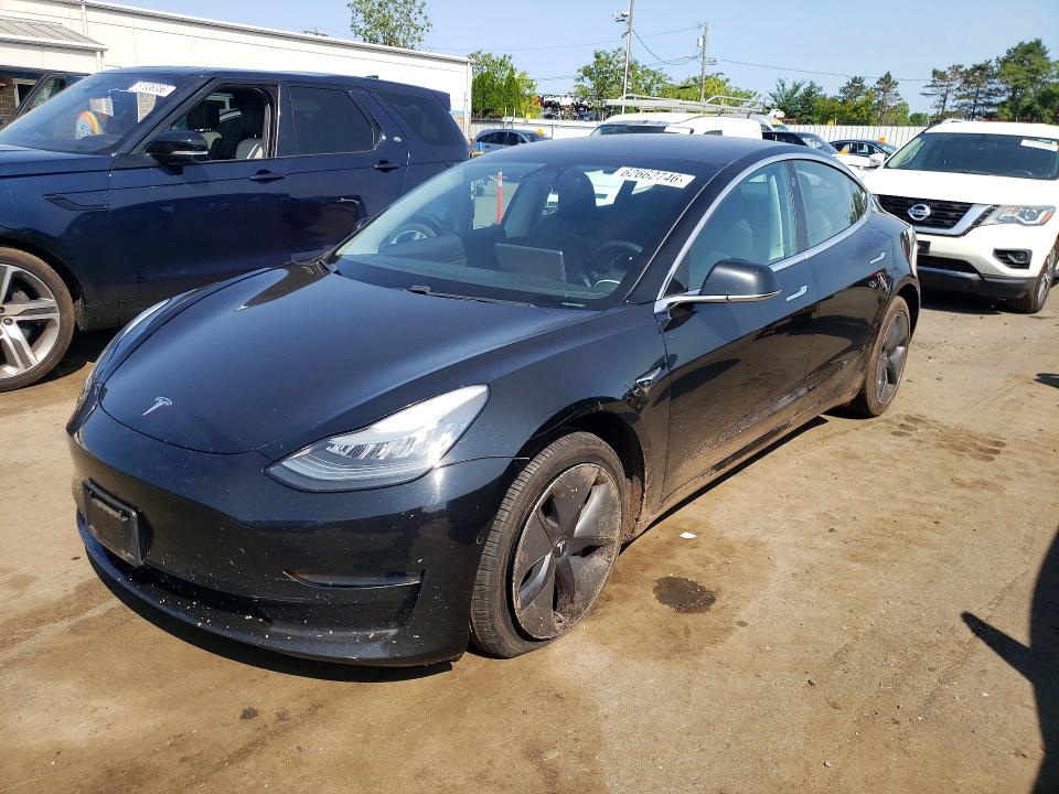 62662746 :رقم المزاد ، 5YJ3E1EB9JF150304 vin ، 2018 Tesla Model 3 مزاد بيع