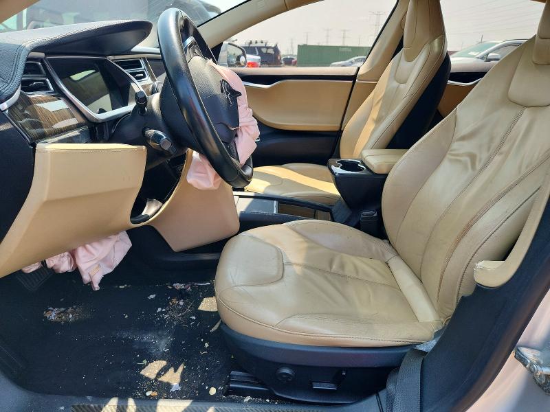 62989346 :رقم المزاد ، 5YJSA1CN6DFP22471 vin ، 2013 Tesla Model S مزاد بيع