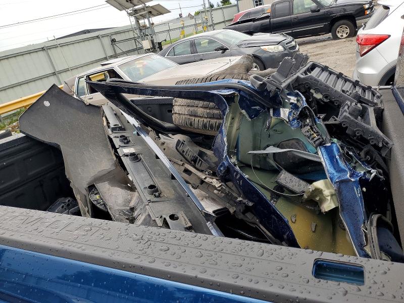 Продаж на аукціоні авто 2018 Chevrolet Silverado, vin: 3GCUKREC6JG372992, номер лоту: 62614216