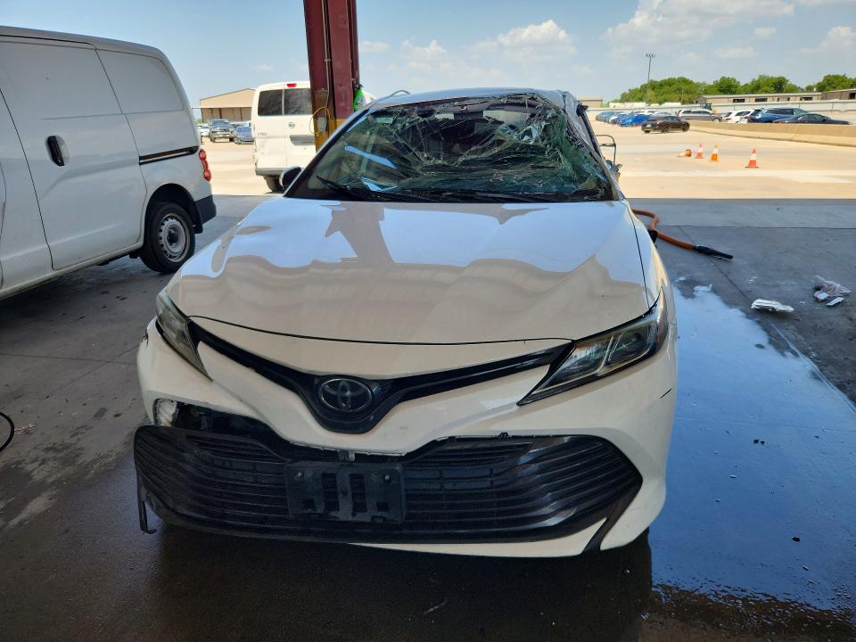 Продажа на аукционе авто 2019 Toyota Camry, vin: 4T1B11HK1KU263736, номер лота: 61290106