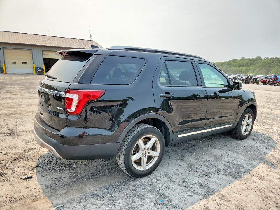 2017 Ford Explorer მანქანა იყიდება აუქციონზე, vin: 1FM5K8DH0HGB34584, აუქციონის ნომერი: 61098186
