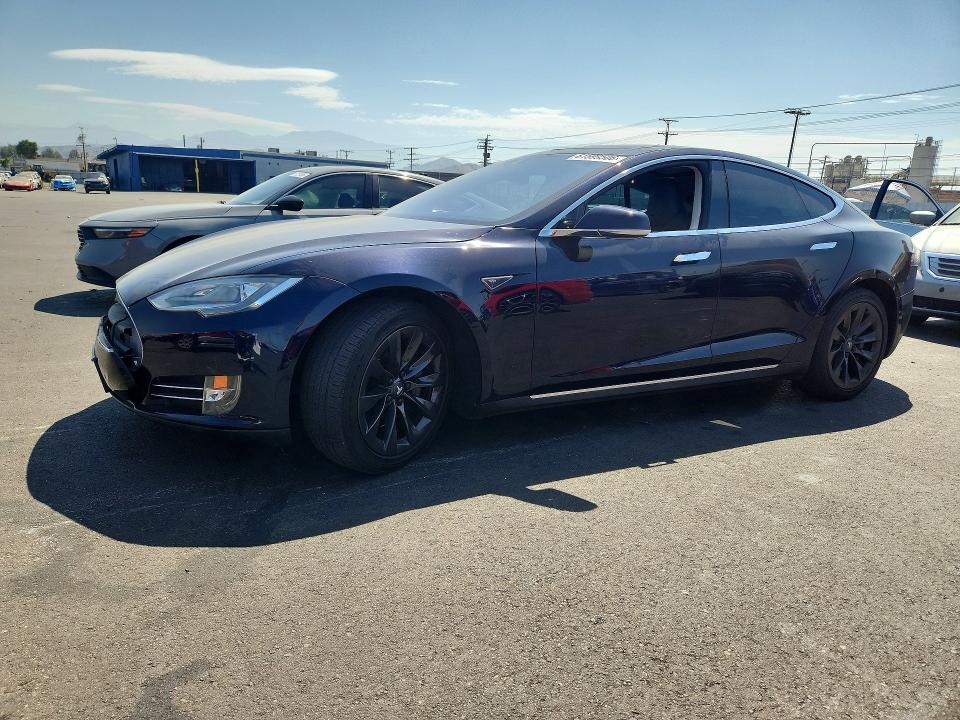 61599506 :رقم المزاد ، 5YJSA1H19EFP52751 vin ، 2014 Tesla Model S مزاد بيع