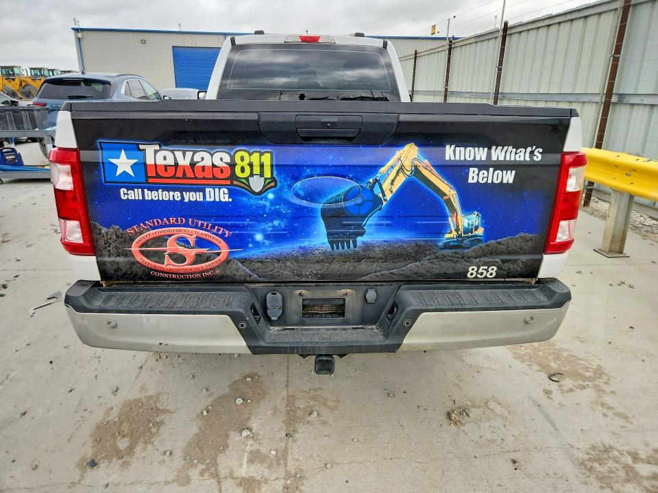 60737956 :رقم المزاد ، 1FTMF1C50MKE45362 vin ، 2021 Ford F150 مزاد بيع