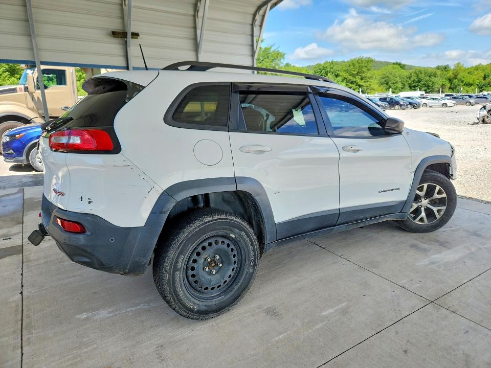 60769836 :رقم المزاد ، 1C4PJMBS7HW666119 vin ، 2017 Jeep Cherokee مزاد بيع