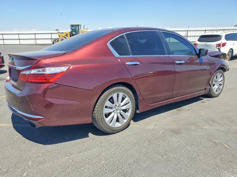 62449646 :رقم المزاد ، 1HGCR2F10HA087582 vin ، 2017 Honda Accord مزاد بيع