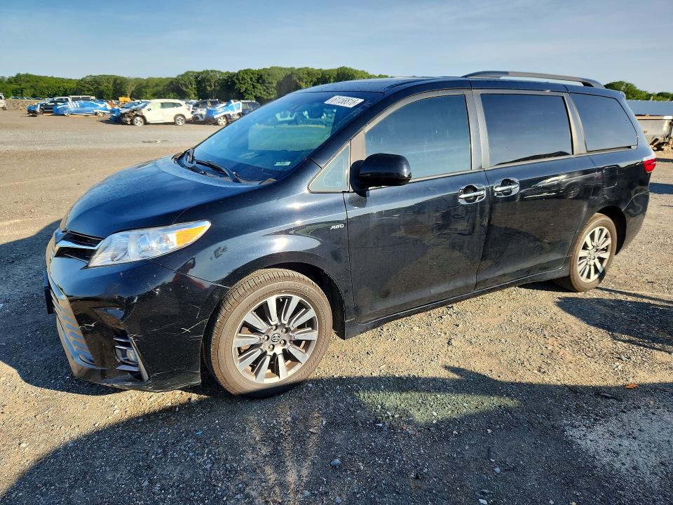 Auction sale of the 2019 Toyota Sienna, vin: 5TDDZ3DC7KS225335, lot number: 61158816