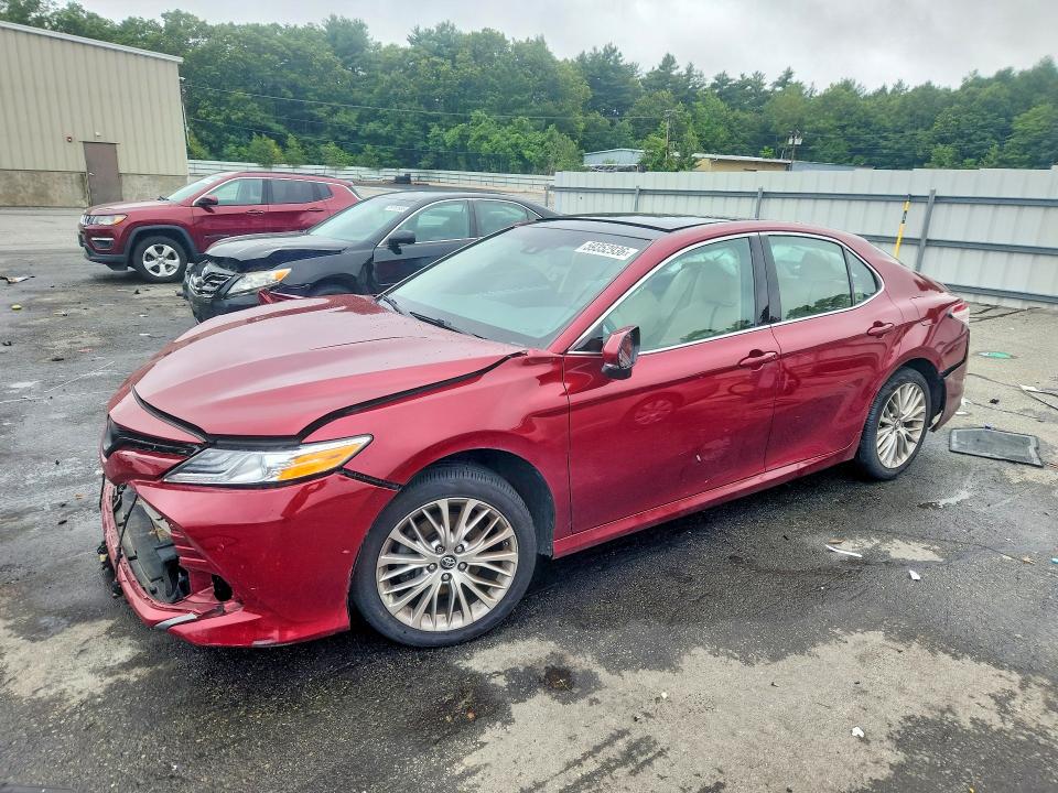 2018 Toyota Camry მანქანა იყიდება აუქციონზე, vin: 4T1B11HKXJU549812, აუქციონის ნომერი: 59352936