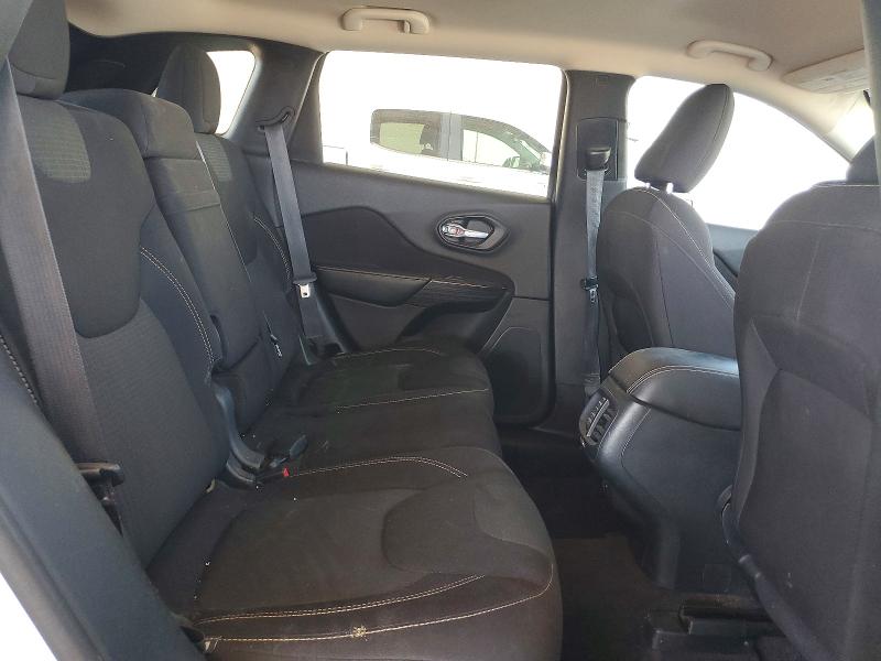 63031666 :رقم المزاد ، 1C4PJMCB1GW325800 vin ، 2016 Jeep Cherokee مزاد بيع