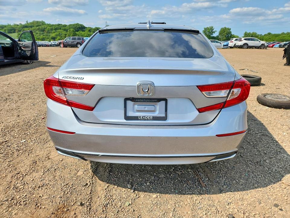 62290356 :رقم المزاد ، 1HGCV1F10LA035173 vin ، 2020 Honda Accord مزاد بيع