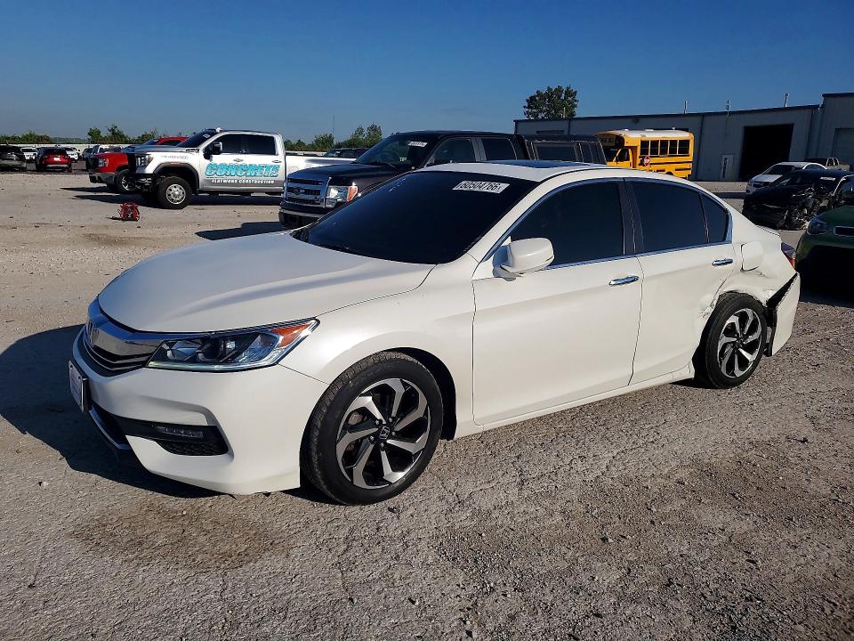 Продажа на аукционе авто 2016 Honda Accord, vin: 1HGCR2F88GA003939, номер лота: 60504766