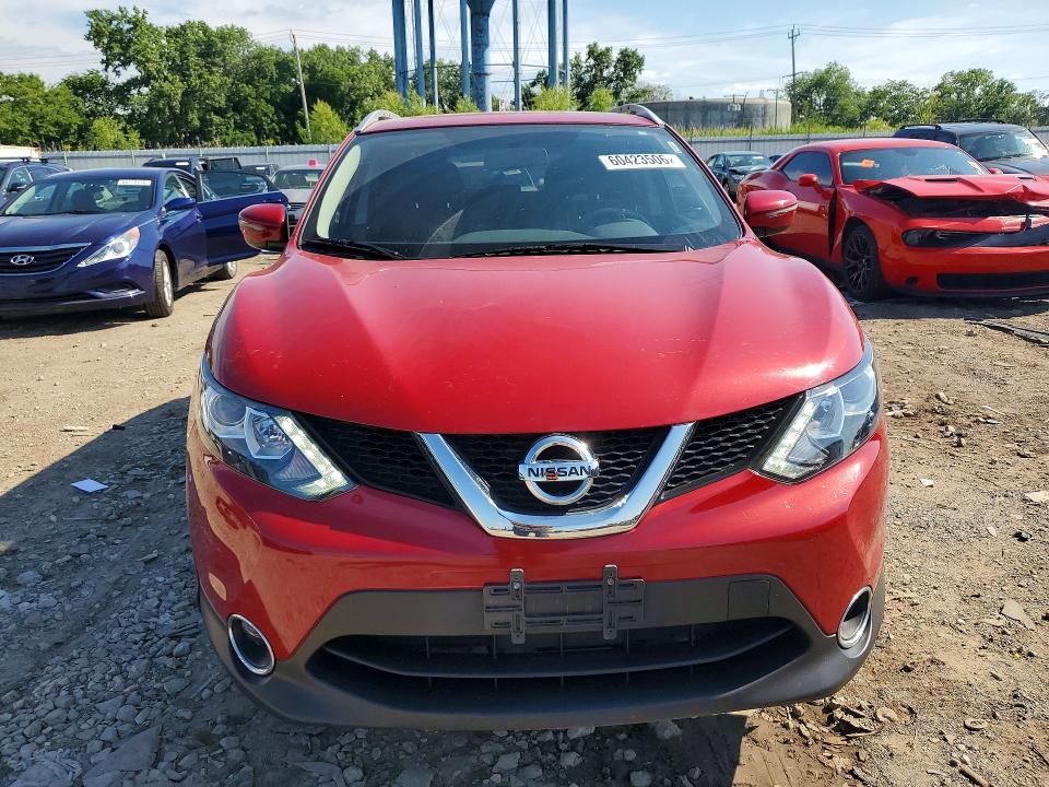 60423506 :رقم المزاد ، JN1BJ1CR9HW110496 vin ، 2017 Nissan Rogue Sport مزاد بيع