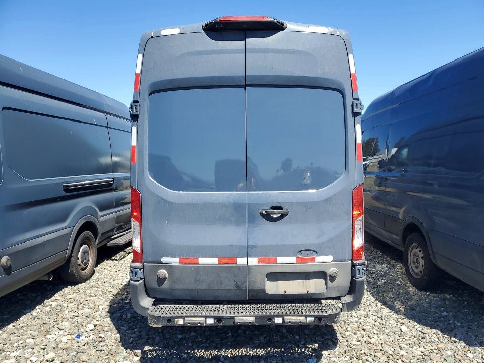 58502436 :رقم المزاد ، 1FTBR3X86LKB27923 vin ، 2020 Ford Transit مزاد بيع