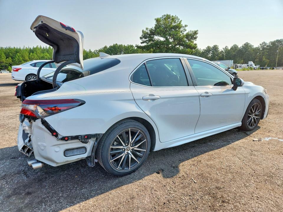 Aukcja sprzedaży 2023 Toyota Camry, vin: 4T1G11AK0PU090122, numer aukcji: 63136336