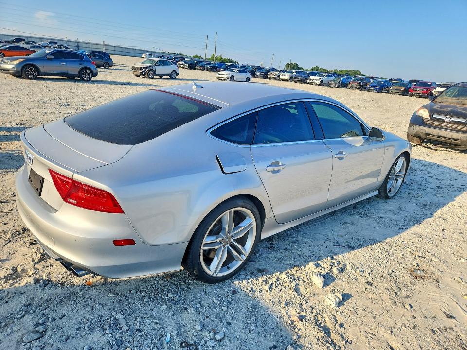 Продажа на аукционе авто 2013 Audi S7, vin: WAUW2AFC2DN089409, номер лота: 60138726