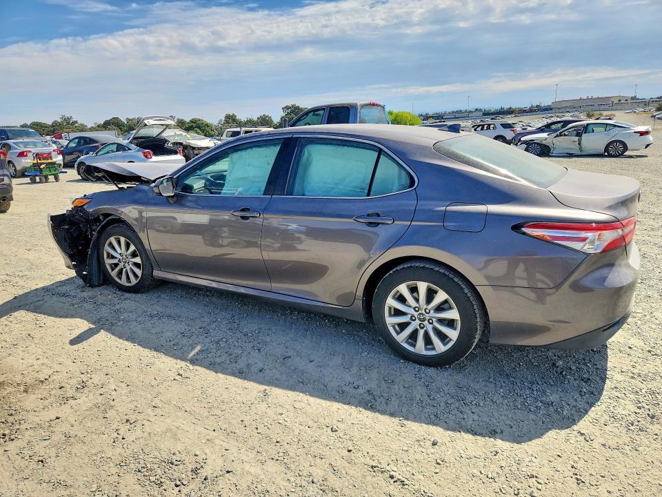 Продаж на аукціоні авто 2019 Toyota Camry, vin: 4T1B11HK4KU260605, номер лоту: 61534456