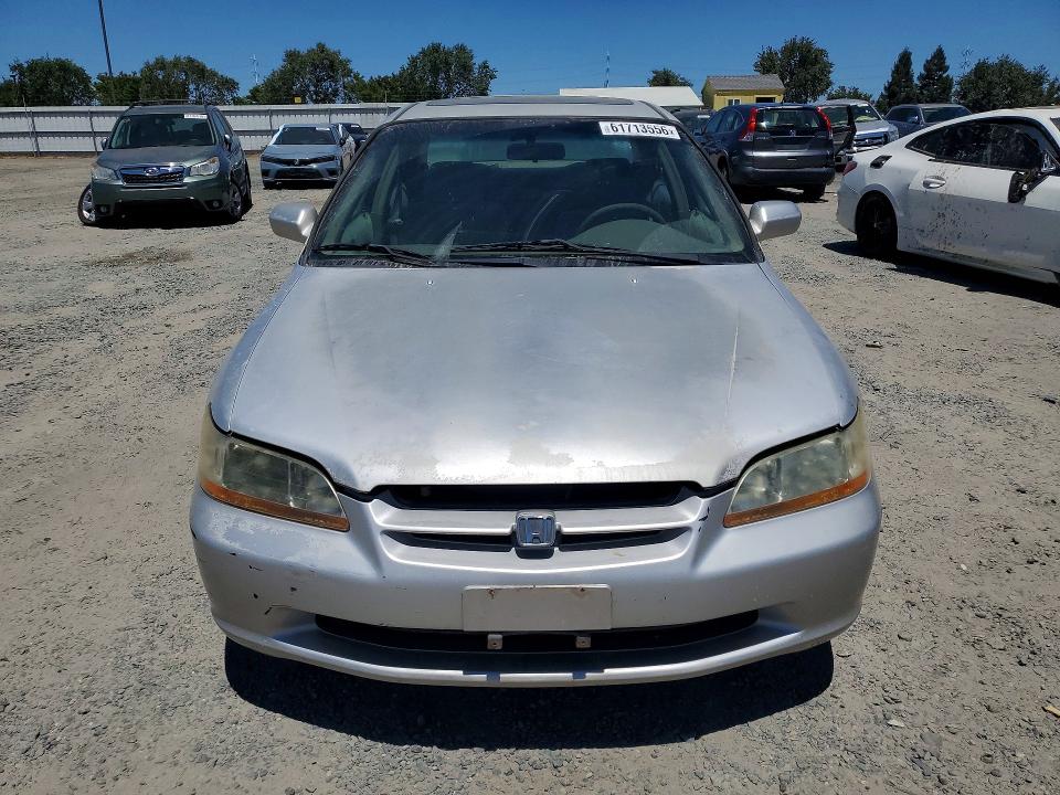 Aukcja sprzedaży 1998 Honda Accord, vin: 1HGCG6676WA105873, numer aukcji: 61713556