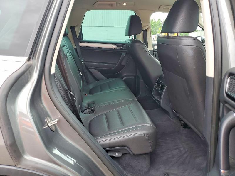 Продажа на аукционе авто 2016 Volkswagen Touareg, vin: WVGEF9BP4GD010161, номер лота: 60065376
